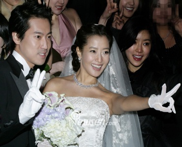 “Sao” Hàn “kết” phong cách xì-tin! - 18 “Sao” Hàn “kết” phong cách xì-tin! - 18