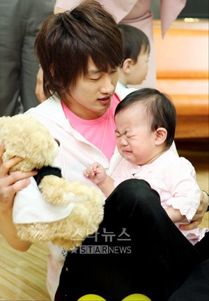 Super Junior tập sự làm… bố! - 16 Super Junior tập sự làm… bố! - 16