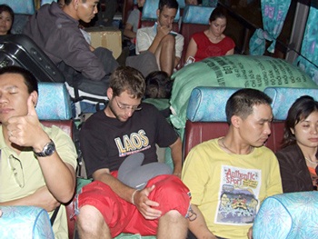 Việt ba-lô trên đất nước Triệu Voi - 1