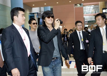 Bae Yong Joon: “3 năm nữa, tôi sẽ kết hôn” - 2