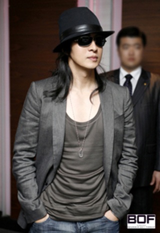 Cuộc đời của Bae Yong Joon lên phim - 3