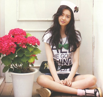 Go Ah Ra "nhí nhảnh" trên tạp chí Elle Girl - 4