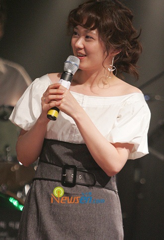 Jang Na Ra thử nghiệm với tóc… quăn! - 7