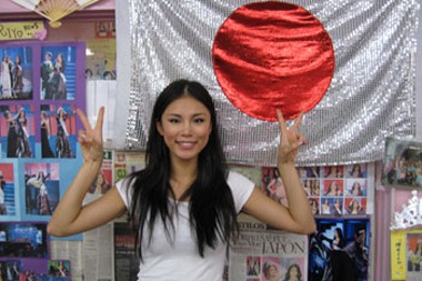 Nhìn lại một năm bận rộn của Hoa hậu hoàn vũ 2007  - 15