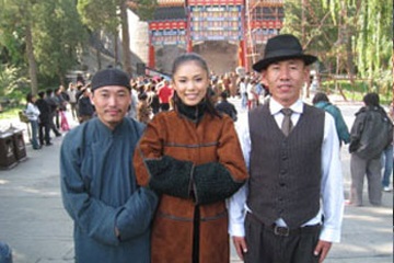 Nhìn lại một năm bận rộn của Hoa hậu hoàn vũ 2007  - 32