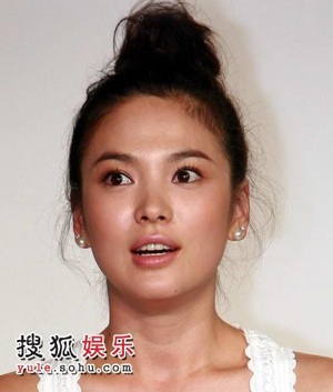 Song Hye Kyo thu hút giới truyền thông Thượng Hải - 16 Song Hye Kyo thu hút giới truyền thông Thượng Hải - 16