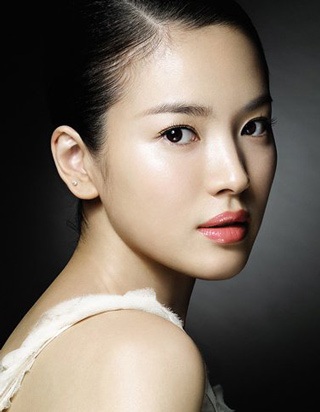 “Song Hye Kyo đã “nổi” từ hồi học trung học” - 3