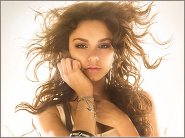 Vanessa Hudgens quyến rũ trên bìa đĩa mới - 6