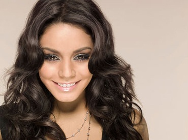 Vanessa Hudgens quyến rũ trên bìa đĩa mới - 1