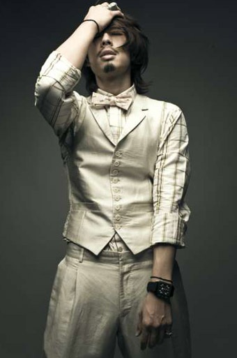 Ngô Kiến Hào “lột xác” trên tạp chí Esquire - 5 Ngô Kiến Hào “lột xác” trên tạp chí Esquire - 5