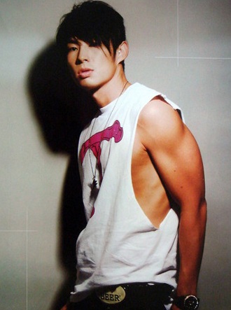 Ngô Kiến Hào “lột xác” trên tạp chí Esquire - 4 Ngô Kiến Hào “lột xác” trên tạp chí Esquire - 4