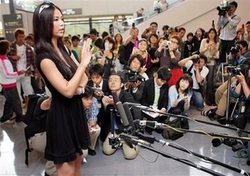 Hoa hậu hoàn vũ 2007: “Tôi đã hiểu sức mạnh của danh hiệu này” - 1