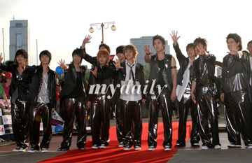 Bữa tiệc âm nhạc trong mơ của showbiz Hàn - 14 Bữa tiệc âm nhạc trong mơ của showbiz Hàn - 14