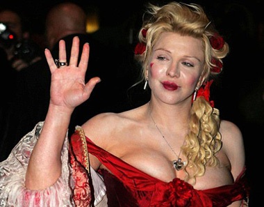 Courtney Love trở thành... "bộ xương di động" - 2