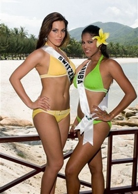 Mỹ nhân sẵn sàng cho phần thi bikini “nóng bỏng” - 3 Mỹ nhân sẵn sàng cho phần thi bikini “nóng bỏng” - 3