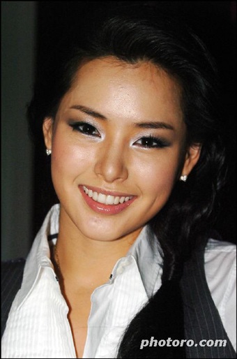Honey Lee gửi lời động viên hoa hậu Sun Lee - 3 Honey Lee gửi lời động viên hoa hậu Sun Lee - 3