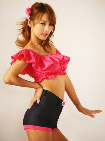 Lee Hyori: Hiện tượng thời trang xứ Hàn năm 2008 - 6 Lee Hyori: Hiện tượng thời trang xứ Hàn năm 2008 - 6