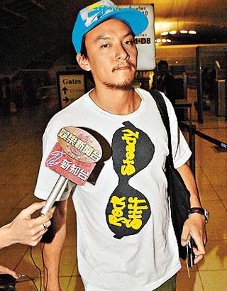 Lưu Gia Linh-Lương Triều Vỹ được tiếp đón tại Bangkok - 4 Lưu Gia Linh-Lương Triều Vỹ được tiếp đón tại Bangkok - 4