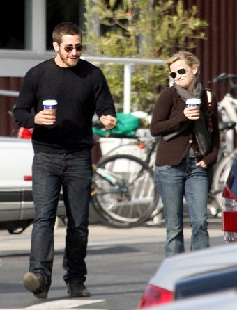 Reese Witherspoon sống cùng với người tình - 3