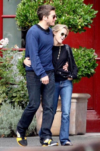 Reese Witherspoon sống cùng với người tình - 4