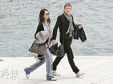 “Chương Tử Di kết hôn không phải vì tiền” - 2