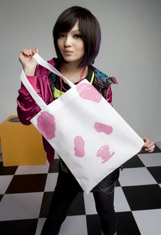 Trương Thiều Hàm thử sức trong lĩnh vực thời trang - 8 Trương Thiều Hàm thử sức trong lĩnh vực thời trang - 8