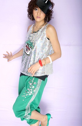 Nữ hoàng thời trang Bada trở lại! - 3