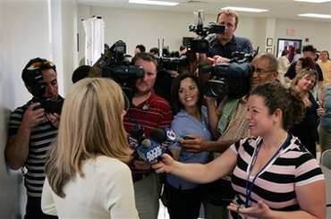 Hoa hậu New Jersey bị lộ ảnh "nóng" - 2