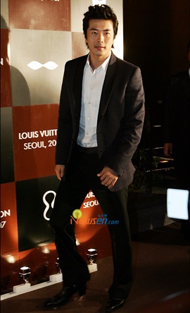 Bữa tiệc thời trang của “sao” Hàn - 12