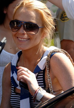 Lindsay Lohan đã rời trại cai nghiện? - 4