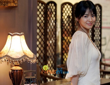 Song Hye Kyo tiết lộ mẫu đàn ông lý tưởng - 1