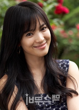 Song Hye Kyo tiết lộ mẫu đàn ông lý tưởng - 3