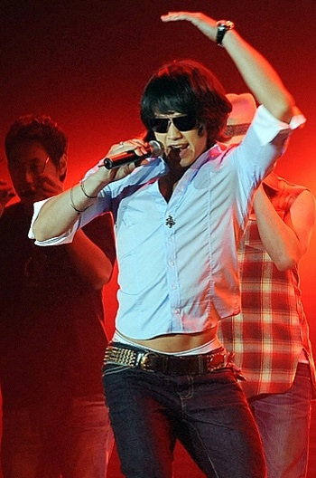 Bi (Rain) trình diện kiểu tóc mới - 6 Bi (Rain) trình diện kiểu tóc mới - 6