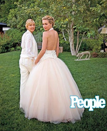 Ellen DeGeneres “khoe” ảnh cưới trên tạp chí People - 2