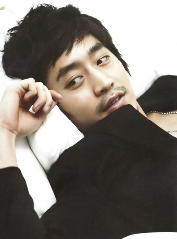 Eric Moon lịch lãm trên tạp chí Ceci - 1 Eric Moon lịch lãm trên tạp chí Ceci - 1