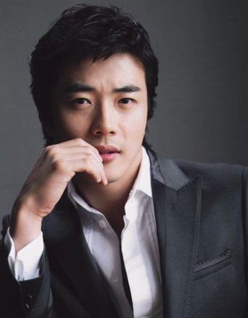 Kwon Sang Woo sút cân sau khi tuyên bố kết hôn - 2 Kwon Sang Woo sút cân sau khi tuyên bố kết hôn - 2