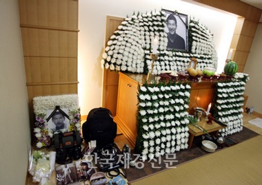 Đồng nghiệp tiếc thương tài tử đoản mệnh Lee Eon - 6