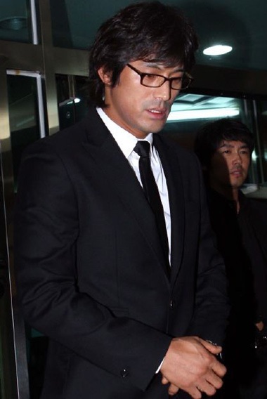 Đồng nghiệp tiếc thương tài tử đoản mệnh Lee Eon - 11