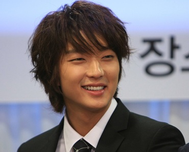 Lee Jun Ki trở thành thành viên bộ tư pháp Hàn Quốc - 4 Lee Jun Ki trở thành thành viên bộ tư pháp Hàn Quốc - 4