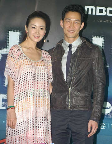 Lee Jung Jae nhận bằng thạc sỹ - 6