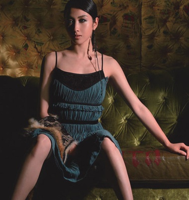 Nét duyên dáng của "nàng hoa đán" Lê Tư - 3 Nét duyên dáng của "nàng hoa đán" Lê Tư - 3