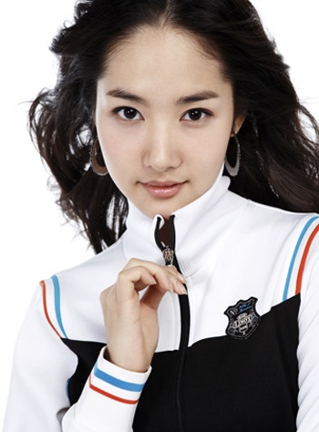 “Búp bê xứ Hàn” bị phát hiện phẫu thuật thẩm mỹ - 7 “Búp bê xứ Hàn” bị phát hiện phẫu thuật thẩm mỹ - 7