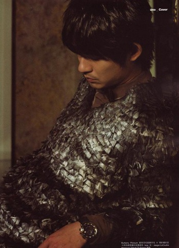 Châu Du Dân hút fan bởi vẻ lịch lãm - 7