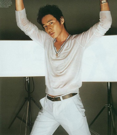 Won Bin trở lại với hình ảnh nam tính - 6