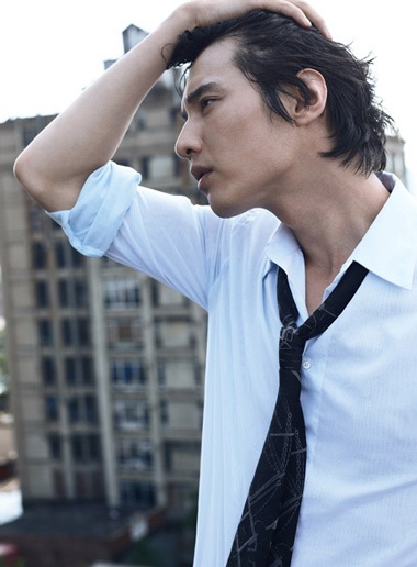 Won Bin trở lại với hình ảnh nam tính - 2