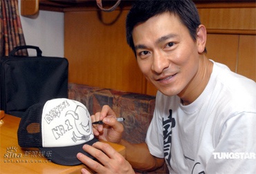 Lưu Đức Hoa không ngại...“fan cuồng” - 3