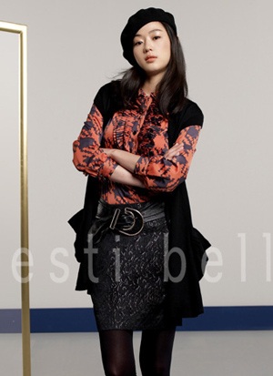 “Cô nàng ngổ ngáo” trở nên... nữ tính - 21