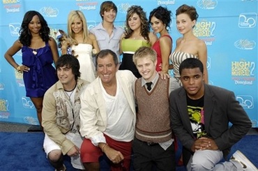 “High School Musical 2” lập kỷ lục mới! - 2