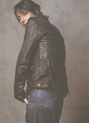 Jo In Sung quyến rũ với “mái tóc đuôi ngựa” - 6