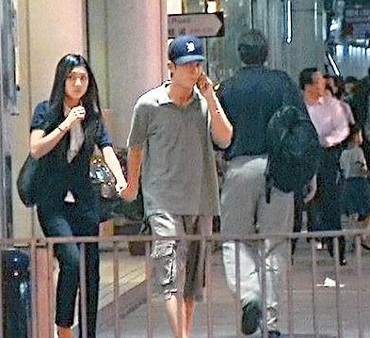 Trần Quán Hy khiếm nhã với thợ săn ảnh - 4